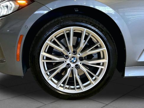 Used 2023 BMW 330i Sedan w/ Premium Package RWD image 10