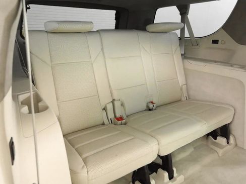 Used 2023 Cadillac Escalade ESV Sport Platinum AWD/4WD image 25