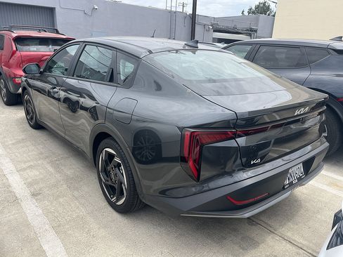 Used 2025 Kia K4 EX FWD image 4