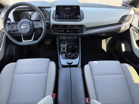 Certified 2023 Nissan Rogue SV AWD/4WD image 2
