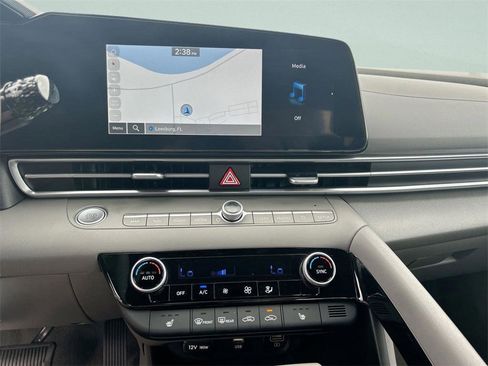 Certified 2023 Hyundai Elantra SEL w/ Convenience Package image 25