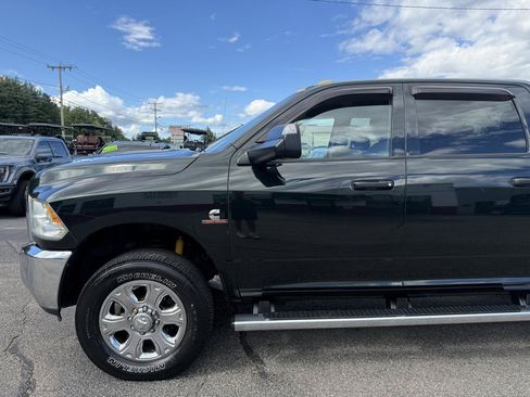 Used 2016 RAM 2500 Tradesman w/ Chrome Appearance Group AWD/4WD image 6