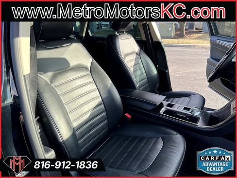 Used 2018 Ford Fusion SE w/ Fusion SE Technology Package image 39