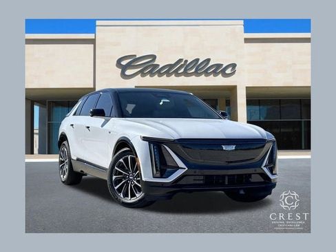 New 2026 Cadillac Lyriq Sport image 1