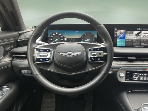 Used 2024 Genesis G90 3.5T image 17