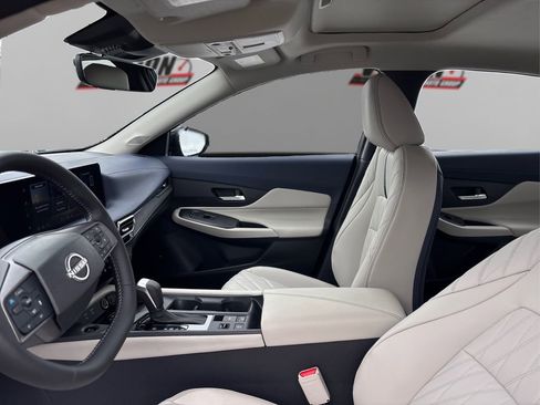 New 2026 Nissan Sentra SL w/ Floor Mat Package image 9