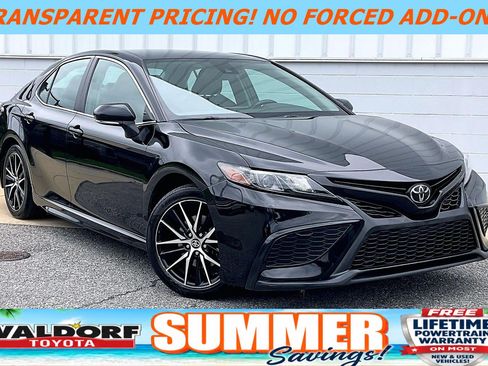 Used 2024 Toyota Camry SE FWD image 1