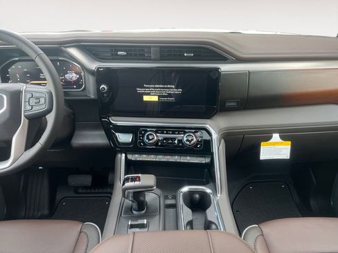 New 2026 GMC Sierra 1500 Denali w/ Denali Reserve Package AWD/4WD image 11