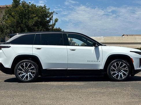 New 2025 Jeep Wagoneer S Limited image 3