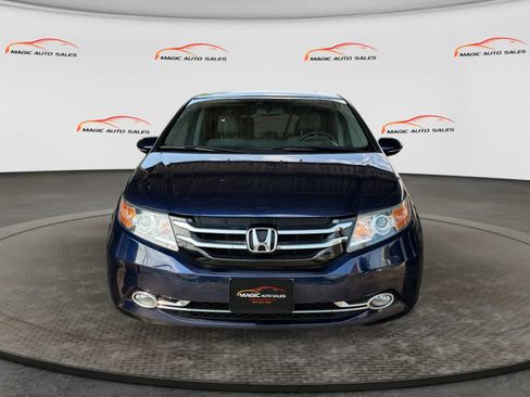 Used 2016 Honda Odyssey Touring Elite image 3