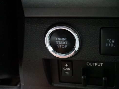 Used 2021 Toyota Tundra SR5 w/ TRD Off-Road Plus Package AWD/4WD image 29