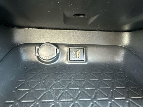 Used 2023 Toyota RAV4 XLE w/ Convenience Package image 41