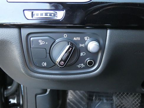 Used 2015 Audi A8 L 4.0T image 77