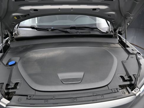 Used 2023 Volvo XC40 Recharge Ultimate w/ Protection Package Premier image 36