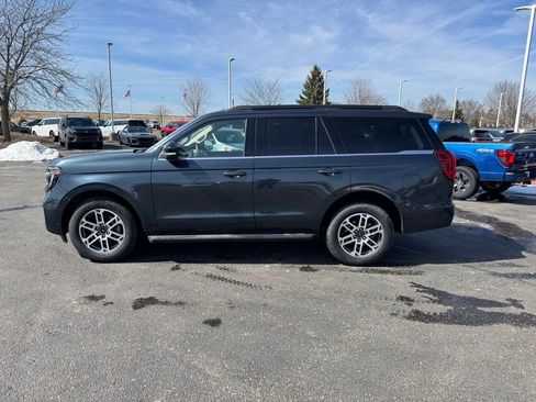 Used 2025 Ford Expedition Active image 8