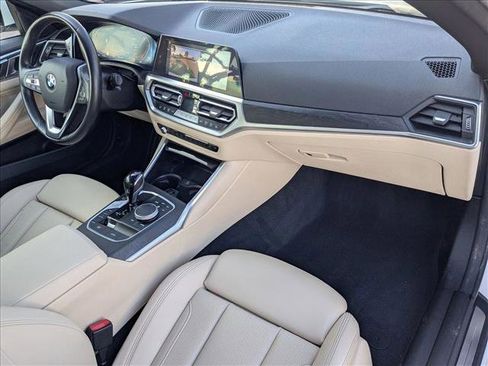 Certified 2022 BMW 430i Convertible w/ Convenience Package image 21