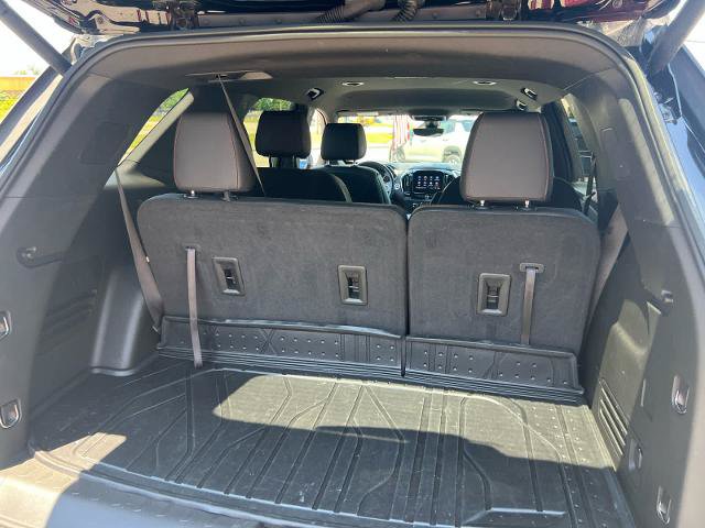 Used 2023 Chevrolet Traverse RS w/ LPO, Floor Liner Package AWD/4WD image 15