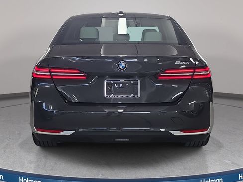New 2027 BMW 530i RWD image 6