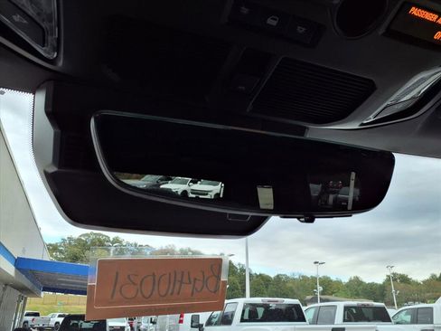 New 2026 GMC Hummer EV SUV image 12