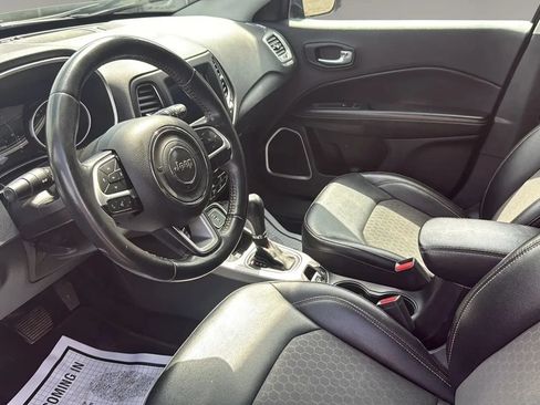 Used 2019 Jeep Compass Latitude AWD/4WD image 8