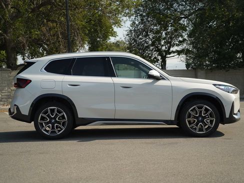New 2026 BMW X1 xDrive28i w/ Technology Package AWD/4WD image 6