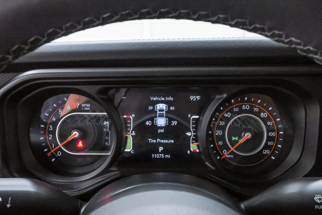 Used 2026 Jeep Gladiator Mojave AWD/4WD image 21