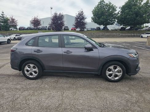 Used 2023 Honda HR-V LX image 4