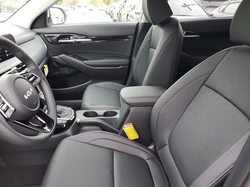 New 2026 Kia Seltos EX image 10