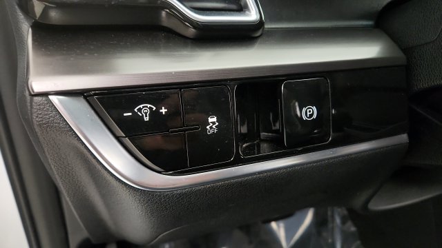 Used 2025 Kia Sportage EX FWD image 52