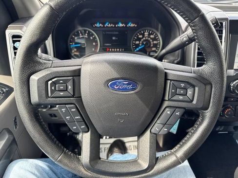 Used 2016 Ford F150 XLT w/ Equipment Group 302A Luxury AWD/4WD image 14
