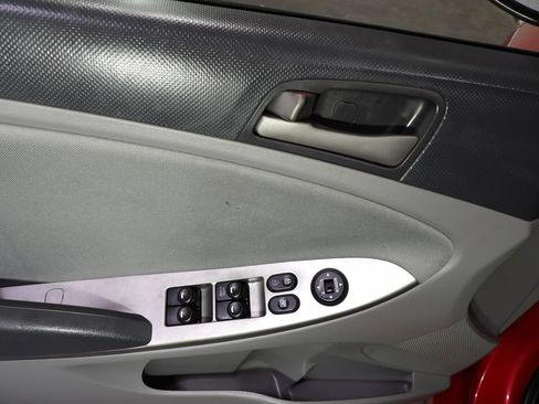 Used 2015 Hyundai Accent GS FWD image 8