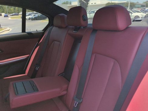 Used 2025 BMW M340i w/ Premium Package RWD image 31