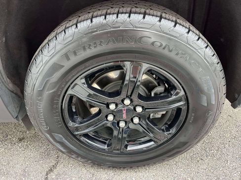 Certified 2021 GMC Acadia AT4 w/ Technology Package AWD/4WD image 11