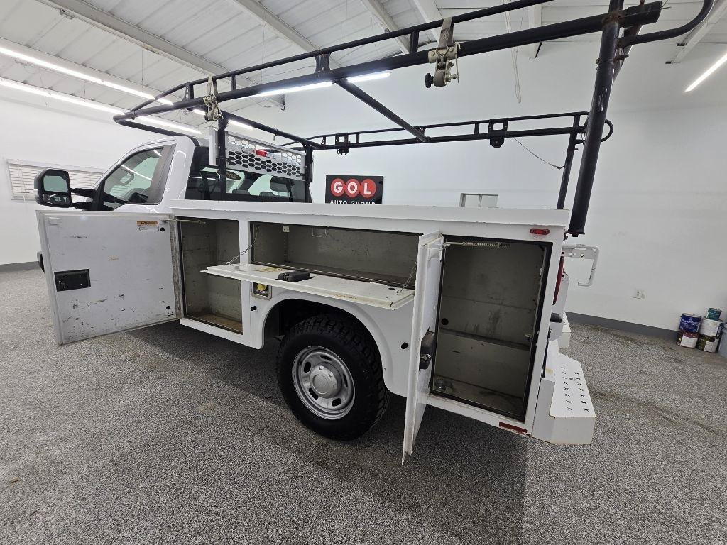 Used 2018 Ford F350 XL w/ Power Equipment Group RWD image 7