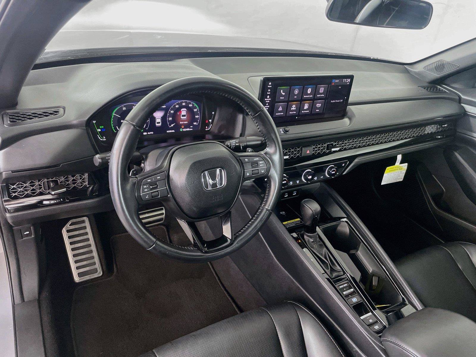 Used 2025 Honda Accord Sport image 13