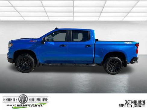 Used 2025 Chevrolet Silverado 1500 LT Trail Boss w/ LT Trail Boss Premium Package AWD/4WD image 2