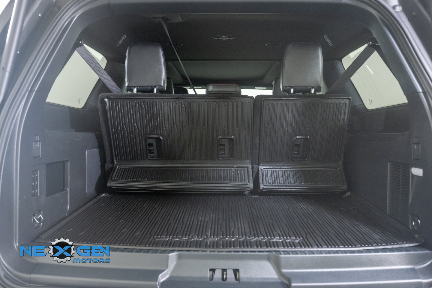 Used 2024 Ford Expedition Max Limited AWD/4WD image 37