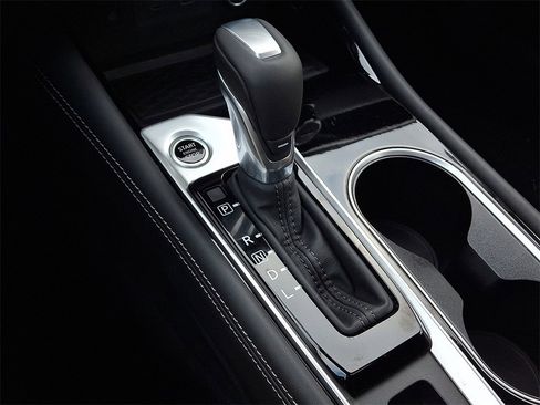 New 2025 Nissan Altima 2.5 SL image 11