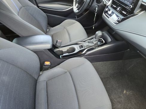 Used 2022 Toyota Corolla SE image 16