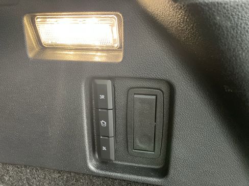 Used 2024 Lincoln Aviator Reserve AWD/4WD image 14