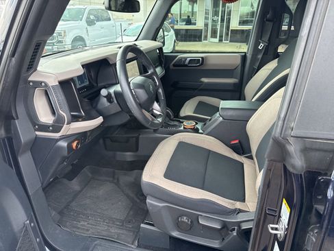 Used 2021 Ford Bronco Big Bend image 2
