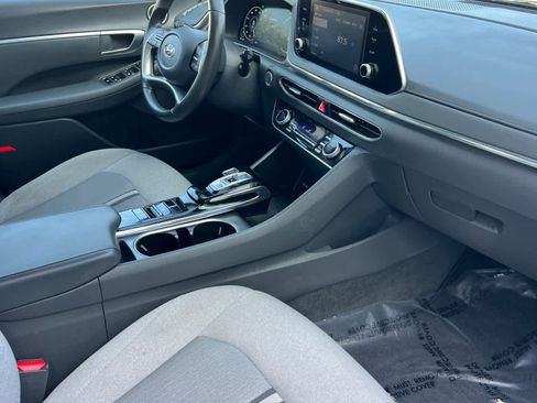 Used 2021 Hyundai Sonata SEL w/ Convenience Package image 18
