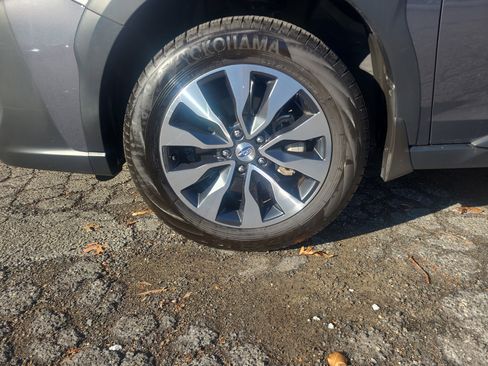 Used 2023 Subaru Outback Limited XT image 10