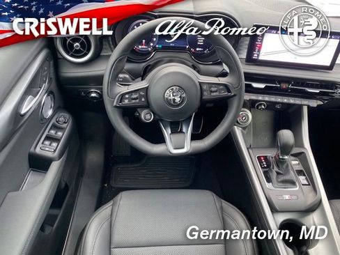 New 2024 Alfa Romeo Tonale Veloce image 47