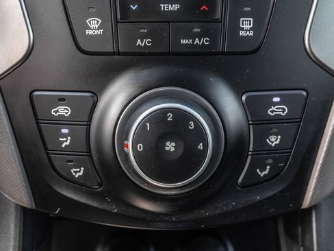 Used 2017 Hyundai Santa Fe Sport AWD/4WD image 19