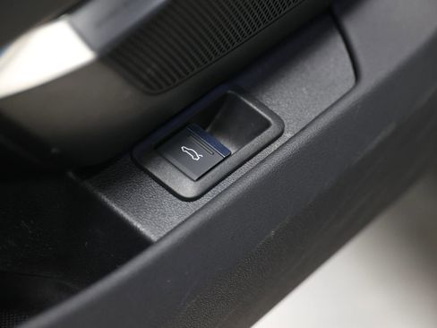 Used 2022 Audi RS e-tron GT w/ Carbon Performance Package image 14