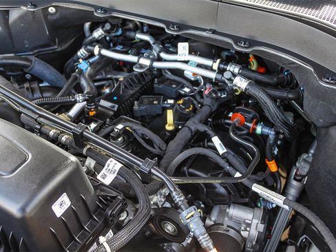 Used 2023 Ford Explorer XLT w/ Equipment Group 202A image 32