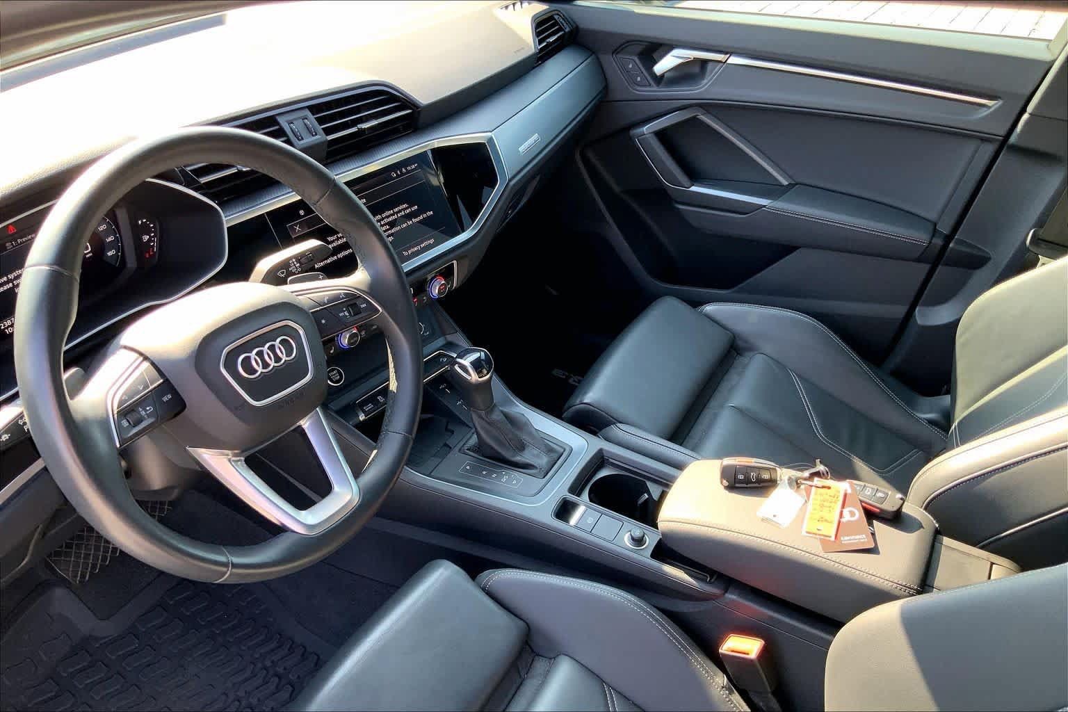 Used 2025 Audi Q3 2.0T Premium AWD/4WD image 16