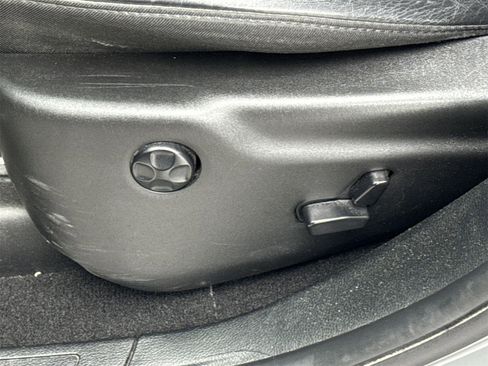 Used 2024 Dodge Durango GT image 16