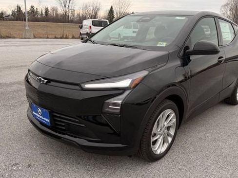 New 2027 Chevrolet Bolt LT w/ Comfort Package FWD image 7